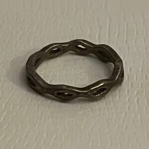 Silver Antique Ring - size 4.5
